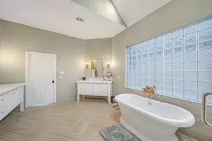 318 Bayshore Dr, Montgomery, TX 77356 - Photo 21