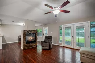 11610 1 Token Dr, Houston, TX 77065 - Photo 17