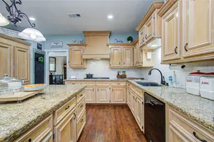 9015 Augusta St, Beach City, TX 77523 - Photo 17