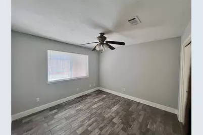 9 N Deerfoot Circle, The Woodlands, TX 77380 - Photo 13