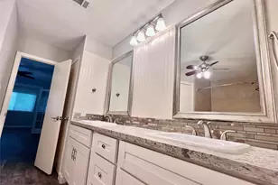 9 N Deerfoot Cir, The Woodlands, TX 77380 - Photo 11