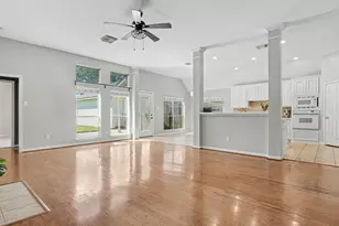 2892 Morning Pond Ln, League City, TX 77539 - Photo 9