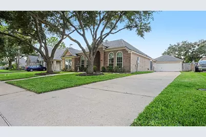 2892 Morning Pond Lane, League City, TX 77539 - Photo 3