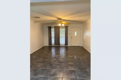 8012 Folkstone Lane, Houston, TX 77075 - Photo 3