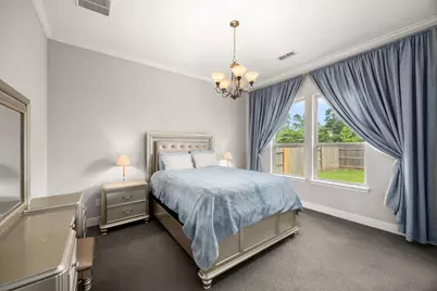5415 Lockwood Bend Lane, Sugar Land, TX 77479 - Photo 17