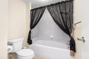 14655 Champion Forest Dr, Houston, TX 77069 - Photo 19