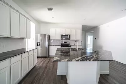 8730 Anacua Drive, Rosharon, TX 77583 - Photo 5