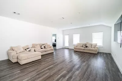 8730 Anacua Drive, Rosharon, TX 77583 - Photo 9