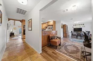 9218 Landwood Dr, Houston, TX 77040 - Photo 3