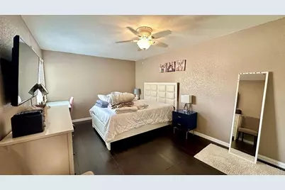12948 Greenway Chase Court, Houston, TX 77072 - Photo 15