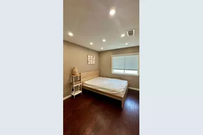 12948 Greenway Chase Court, Houston, TX 77072 - Photo 19