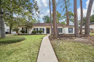 2007 Laurel Hill Dr, Kingwood, TX 77339 - Photo 1
