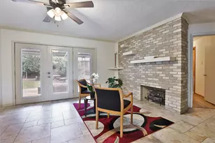 2303 W T C Jester, Houston, TX 77008 - Photo 7