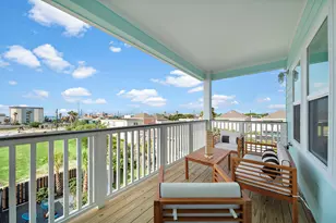 2307 Bernardo De Galvez Ave, Galveston, TX 77550 - Photo 37