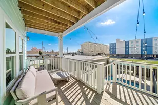 2307 Bernardo De Galvez Ave, Galveston, TX 77550 - Photo 23