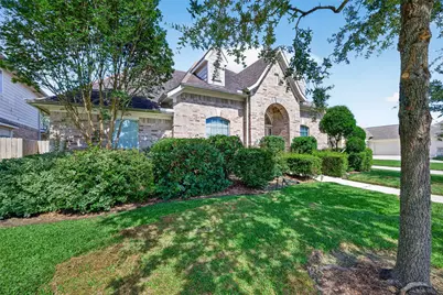 4003 Copper Creek, Baytown, TX 77521 - Photo 3