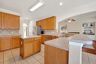 4003 Copper Crk, Baytown, TX 77521 - Photo 15