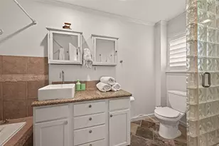4814 Omeara Dr, Houston, TX 77035 - Photo 33