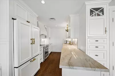 2929 Buffalo Speedway #1206, Houston, TX 77098 - Photo 11