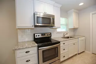 6123 Grape St, Houston, TX 77074 - Photo 5
