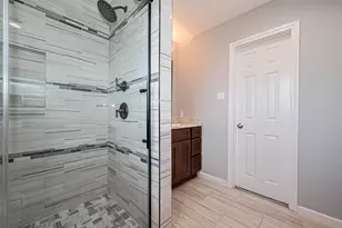 319 Gentilly Dr, Katy, TX 77450 - Photo 13