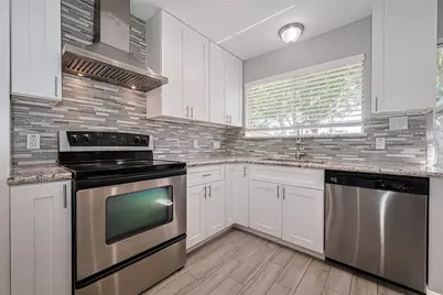 319 Gentilly Dr, Katy, TX 77450 - Photo 9