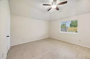 1113 Canyon Springs Dr, La Porte, TX 77571 - Photo 11