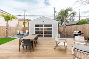 3209 Ave P 1/2, Galveston, TX 77550 - Photo 29