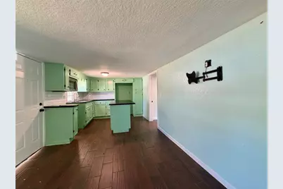 322 Hays Road, Oyster Creek, TX 77541 - Photo 11