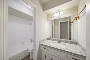 2402 Hilton Head Dr, Missouri City, TX 77459 - Photo 9