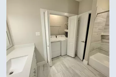 1720 Crestdale Drive #2209, Houston, TX 77080 - Photo 3