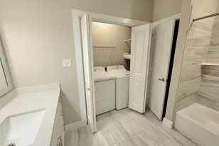 1720 Crestdale Dr, Houston, TX 77080 - Photo 3