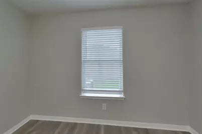 308 Crooked Pine Court, Conroe, TX 77304 - Photo 5