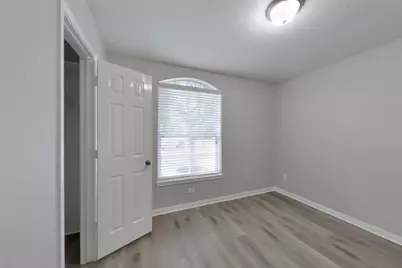 308 Crooked Pine Court, Conroe, TX 77304 - Photo 13