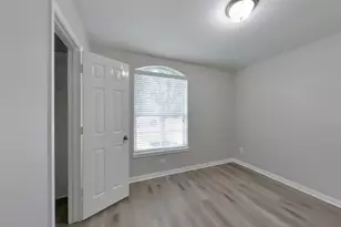 308 Crooked Pine Court, Conroe, TX 77304 - Photo 13