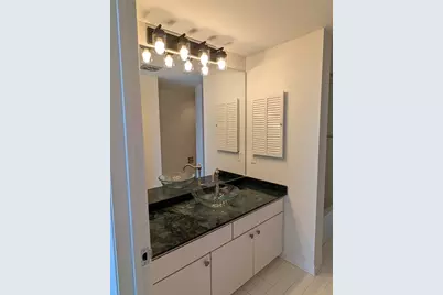 5001 Woodway Drive #1705, Houston, TX 77056 - Photo 7