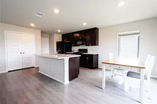 10805 Bird Of Paradise Ln Ln, Houston, TX 77016 - Photo 7