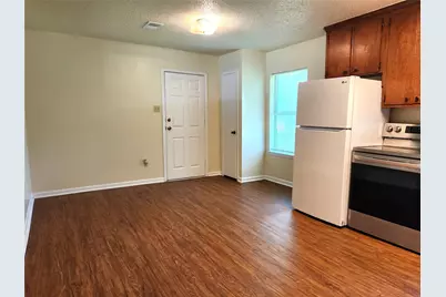 28 14th Street N, Texas City, TX 77590 - Photo 5