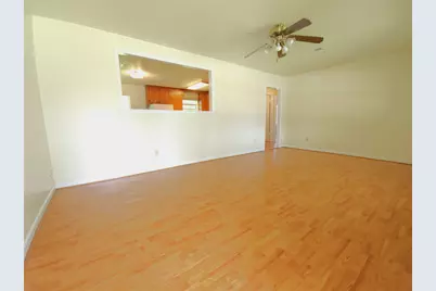 28 14th Street N, Texas City, TX 77590 - Photo 3