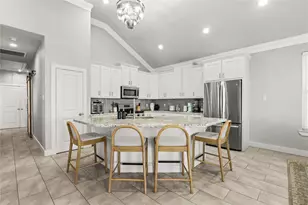 4114 Grayson Dr, Galveston, TX 77554 - Photo 9