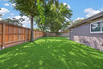 11307 Langdon Lane, Houston, TX 77072 - Photo 35
