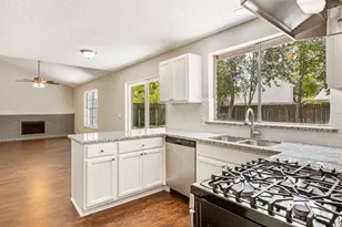 13219 Klamath Falls Dr, Houston, TX 77041 - Photo 7