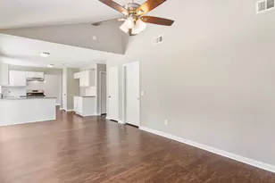 13219 Klamath Falls Dr, Houston, TX 77041 - Photo 9