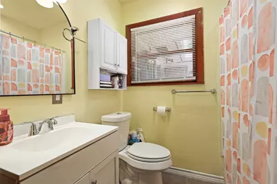 26 S Pin Oak Drive, Texas City, TX 77591 - Photo 11