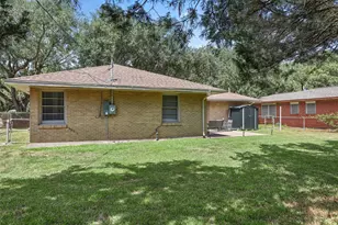 26 S Pin Oak Dr, Texas City, TX 77591 - Photo 15