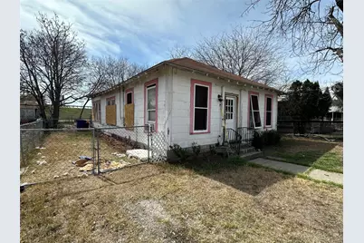 136 E High Avenue, San Antonio, TX 78210 - Photo 3