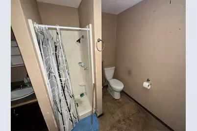 136 E High Avenue, San Antonio, TX 78210 - Photo 5