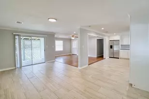 7557 Meadowview Dr, Houston, TX 77037 - Photo 7