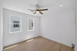 1424 W 23rd St, Houston, TX 77008 - Photo 13