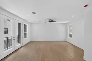 1424 W 23rd St, Houston, TX 77008 - Photo 11